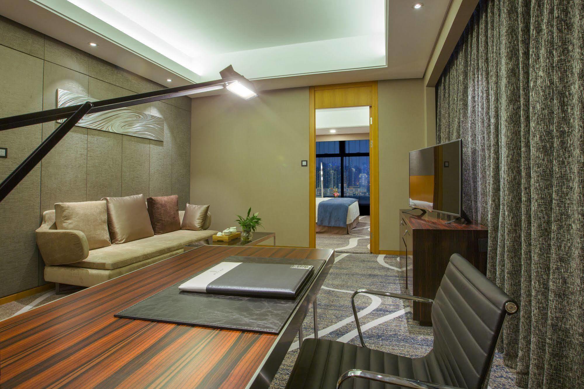 C Plaza Hotel Yuzhong Exterior photo